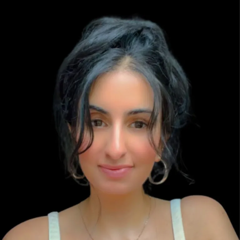 Headshot of Seema Kapoor